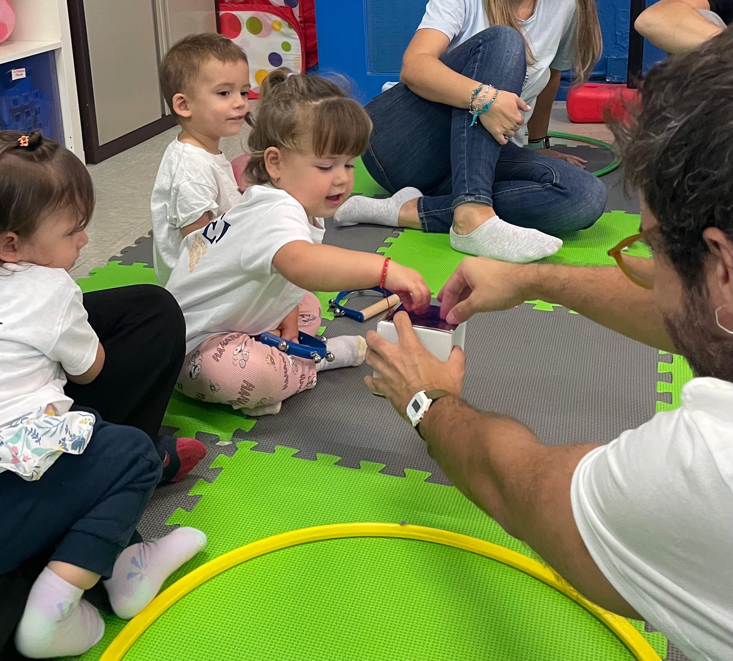 CLASES GRATUITAS DE ESTIMULACIÓN MUSICAL TEMPRANA